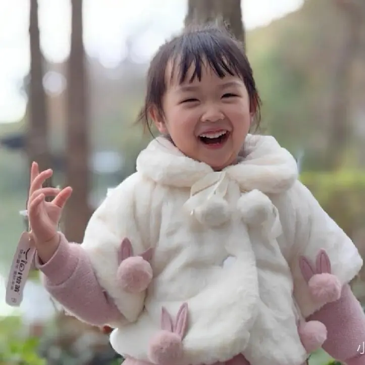 Áo khoác lông tai thỏ có mũ trùm ấm cho bé gái 7