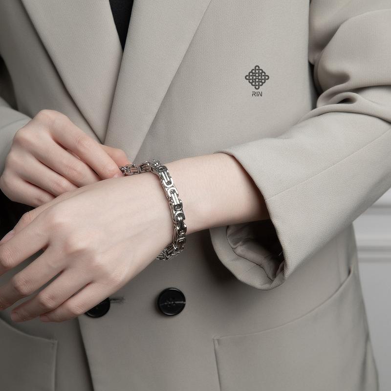  Vòng tay titan không rỉ sét Lắc tay unisex titan cá tính kiểu dáng hình chữ nhật đan xen cho nam và nữ trangsucmoiluatuoi.RIN 