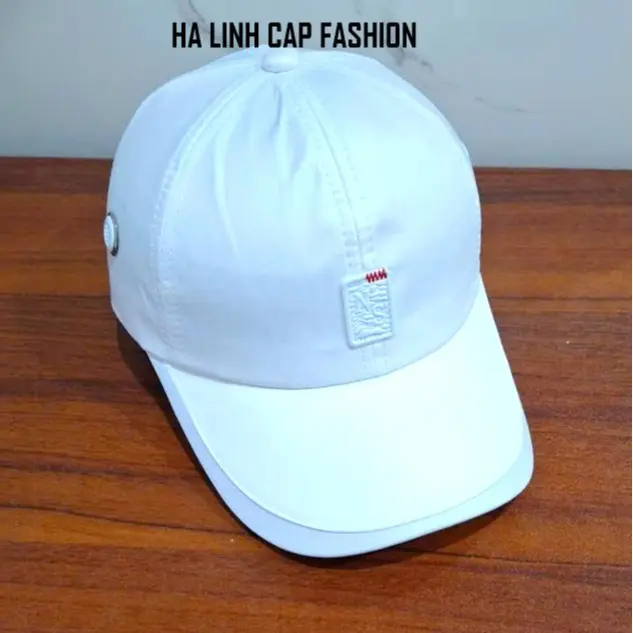 Mũ Lưỡi Trai Nón Kết Vải Dù Thời Trang Nam Nữ Cao cấp Logo chỉ đỏ (TM41 - Trắng)
