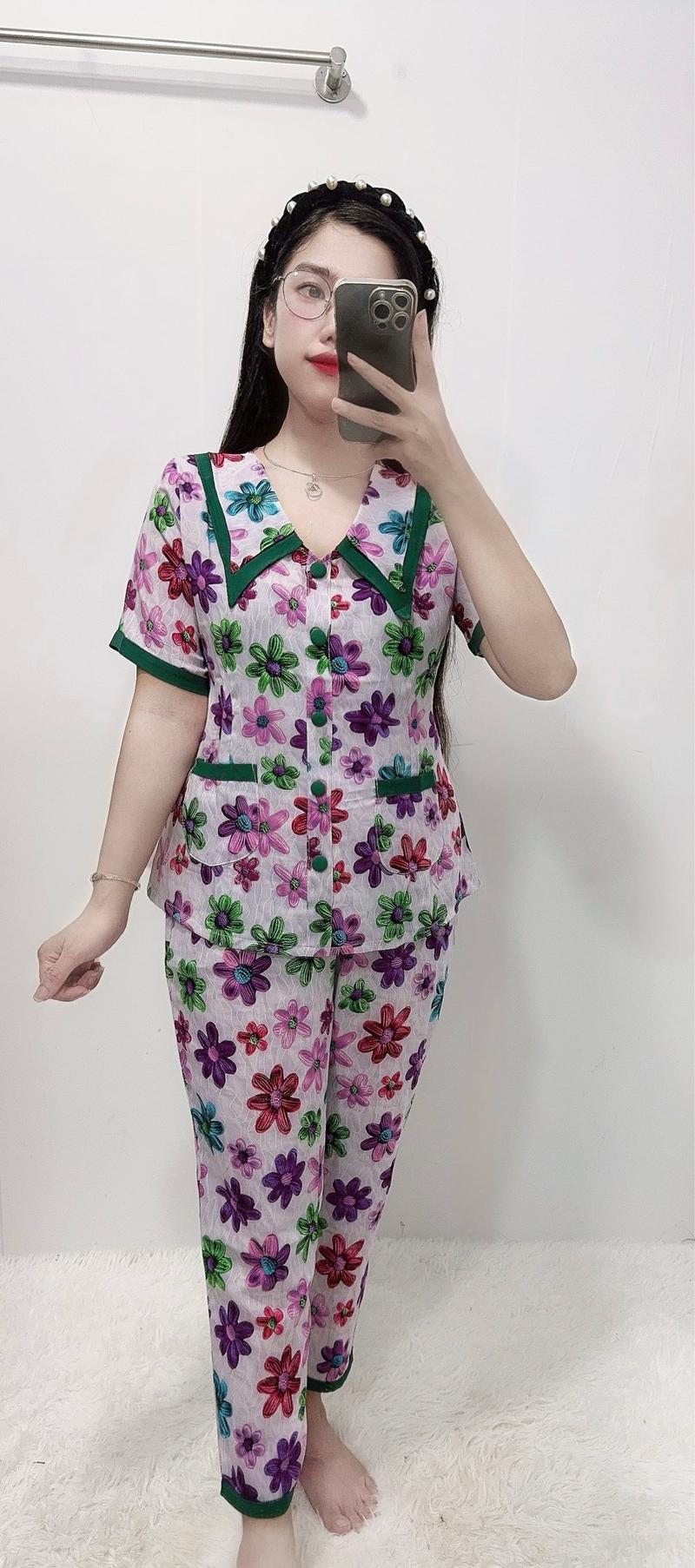 Product Introduction of Đồ Bộ Nữ Thiết Kế Cổ Tim Bâu Nhọn, Áo Tay Ngắn Quần 9 Tấc, Chất Lụa Mango Mềm Mát Có Nhiều Hoạ Tiết, Thích Hợp Cho Mọi Lứa Tuổi Kem Top Women đồ  bộ dobo ngủ 4