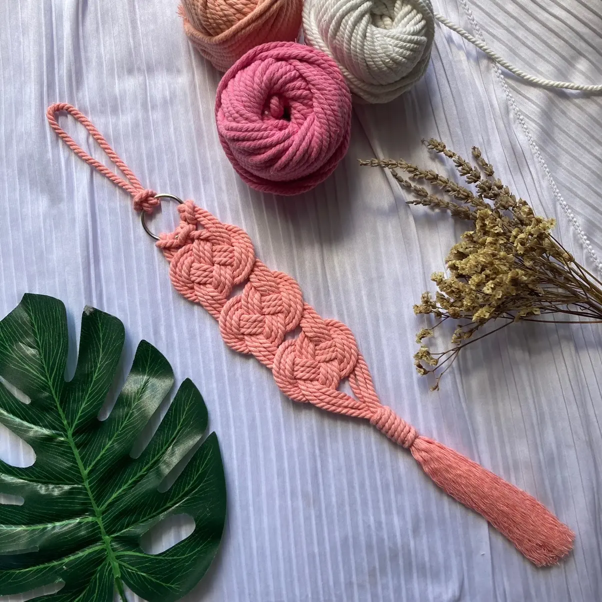 Gantungan kunci / Keychain / Gantungan Tas / Bagcharm / Souvenir / Macrame