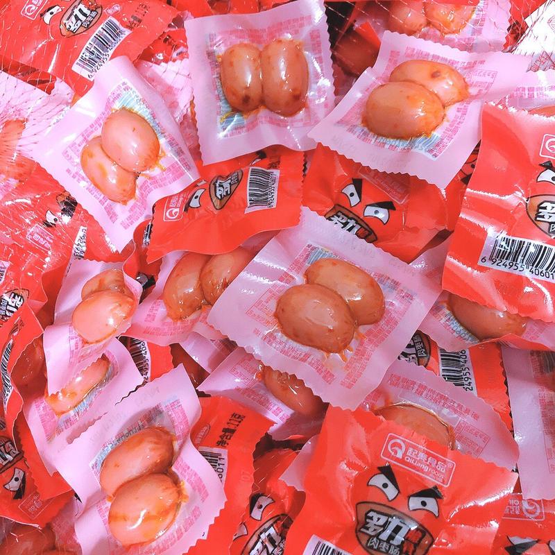 1 chiếc xúc xích sườn sụn  mini