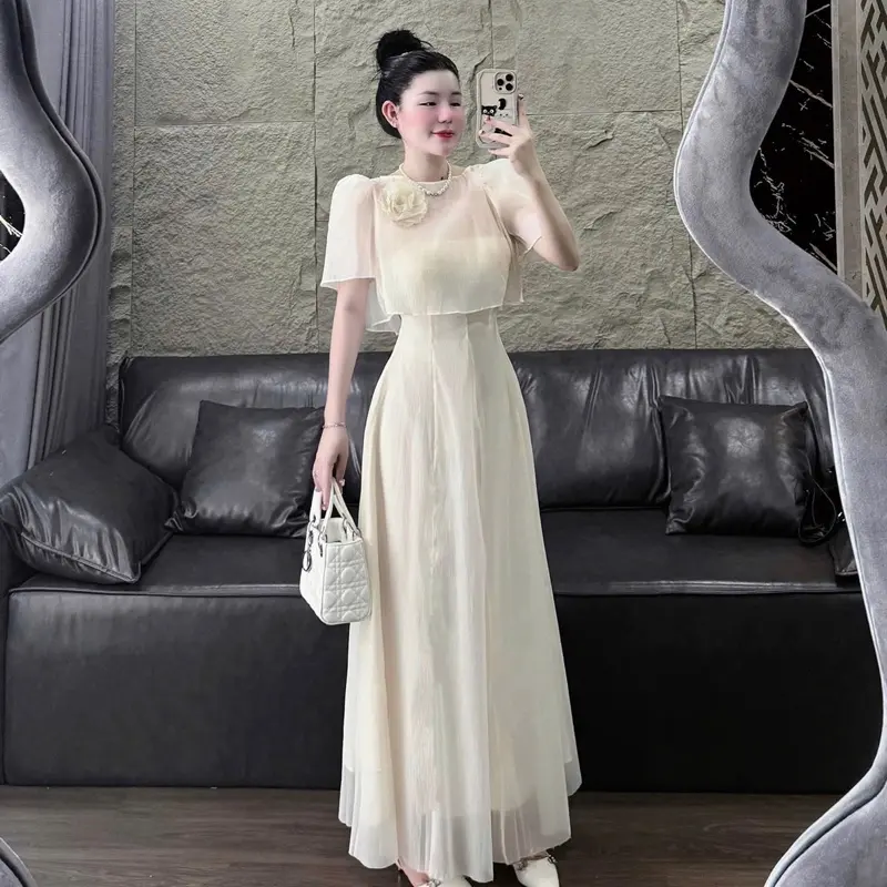 SÉT ĐẦM KÈM ÁO( ĐẦM CÓ MÚT NGỰC) Chất liệu :  TƠ NẾN