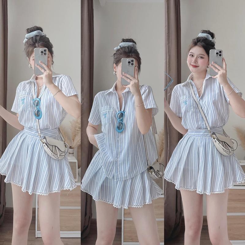 BARE_Sét Áo Sơ Mi Kẻ Xanh Nữ Thêu Nơ Phối Ren Mix Chân Váy Xếp Ly Cạp Chun Viền Ren Vải Thô Mềm Loại Đẹp- SET03 Women Voi Top