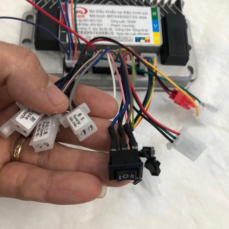 IC đúc 1k2 độ sẵn công tắc mở tốc như hình shop đã mở max tua sẵn( tặng dây kết nôi+ốc kèm  công tắc mở tốc)