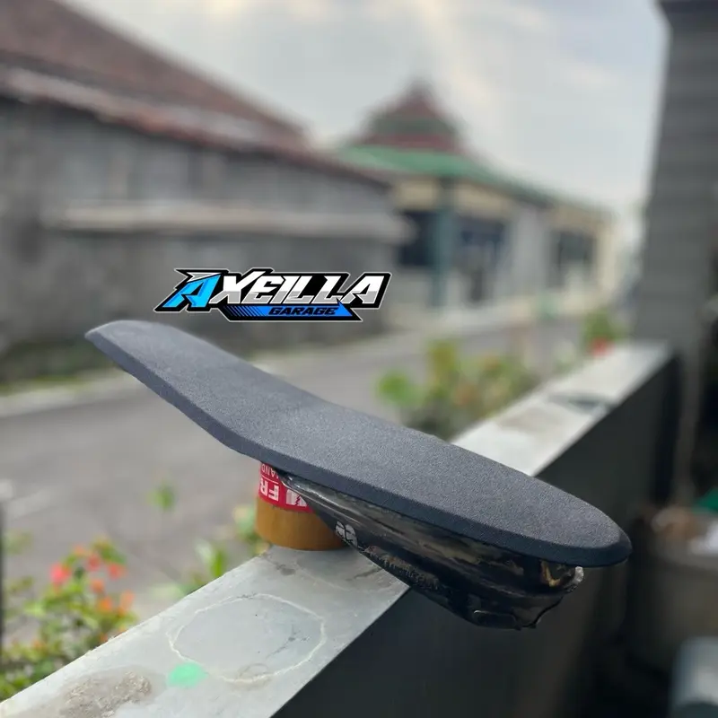 Hadir bosku jok dan tangki untuk SLEEP ENGINE nya bahan tangki original kepras slim. Serta jok dengan bahan alumunium dijamin rapi. Free sticker bosku 0