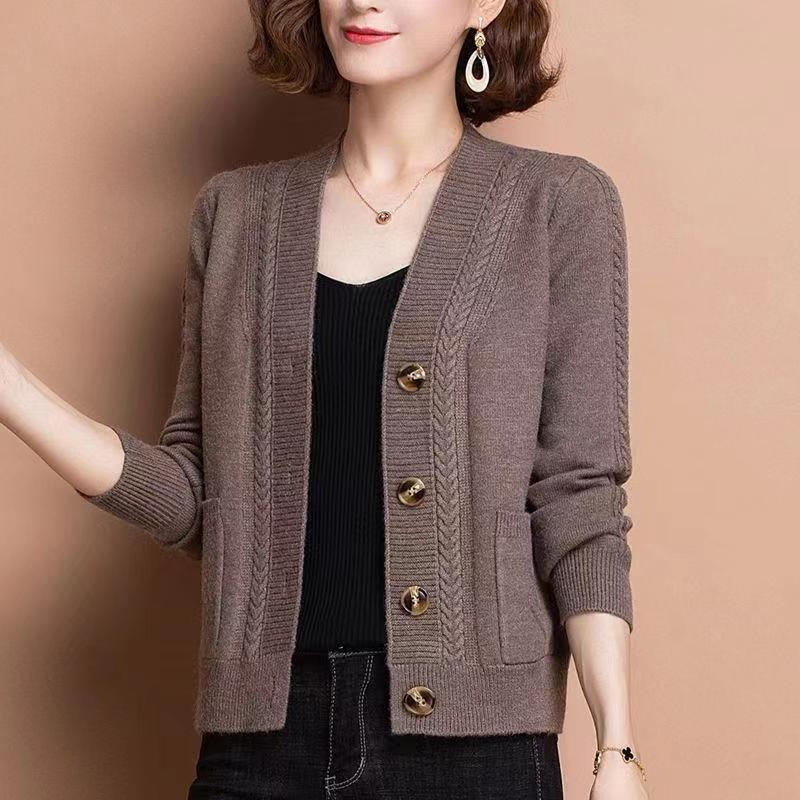Product Introduction of Quần Áo Cho Mẹ TRUNG NIÊN Áo Len Ngoài Áo Cardigan, Dài Ngắn, Phong Cách Phương Tây, Thời Trang Mùa Xuân Và Mùa Thu, Có Thể Mặc Ngoài Trời, Dệt Kim, Áo Khoác Nhỏ Hàng Mới Về 3