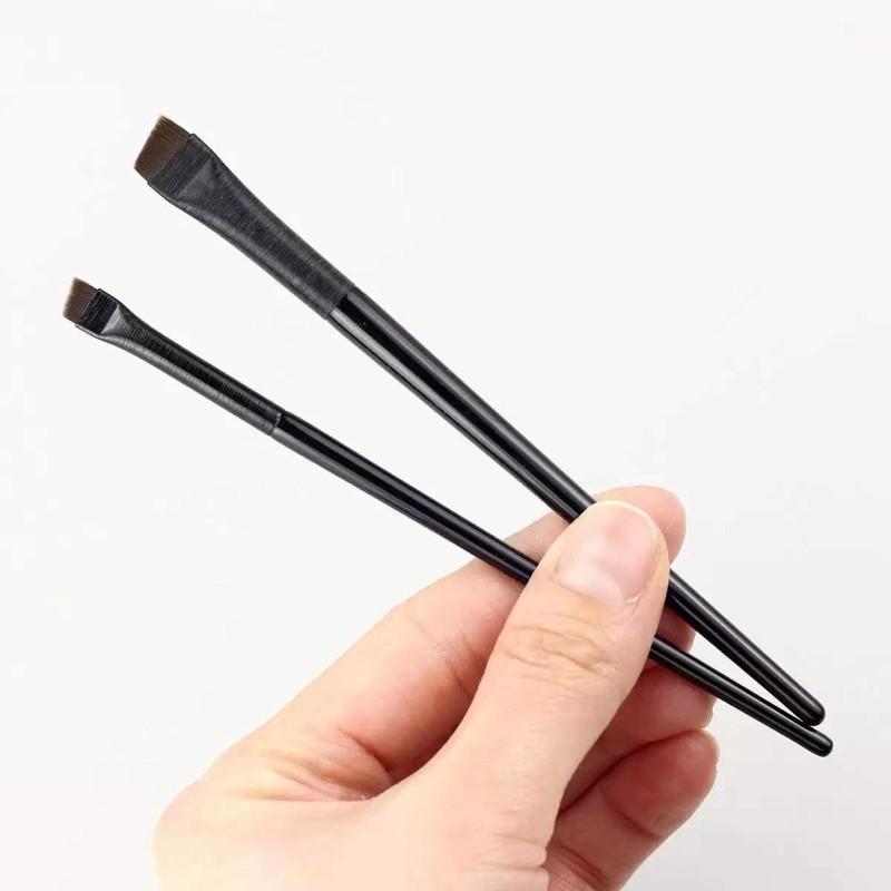 Cọ tém xéo vẽ chân mày, cọ kẻ eyeliner {{store}}
