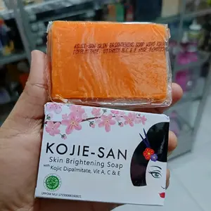 Sabun Kojiesan Sakura Pink 65gr Pemutihan