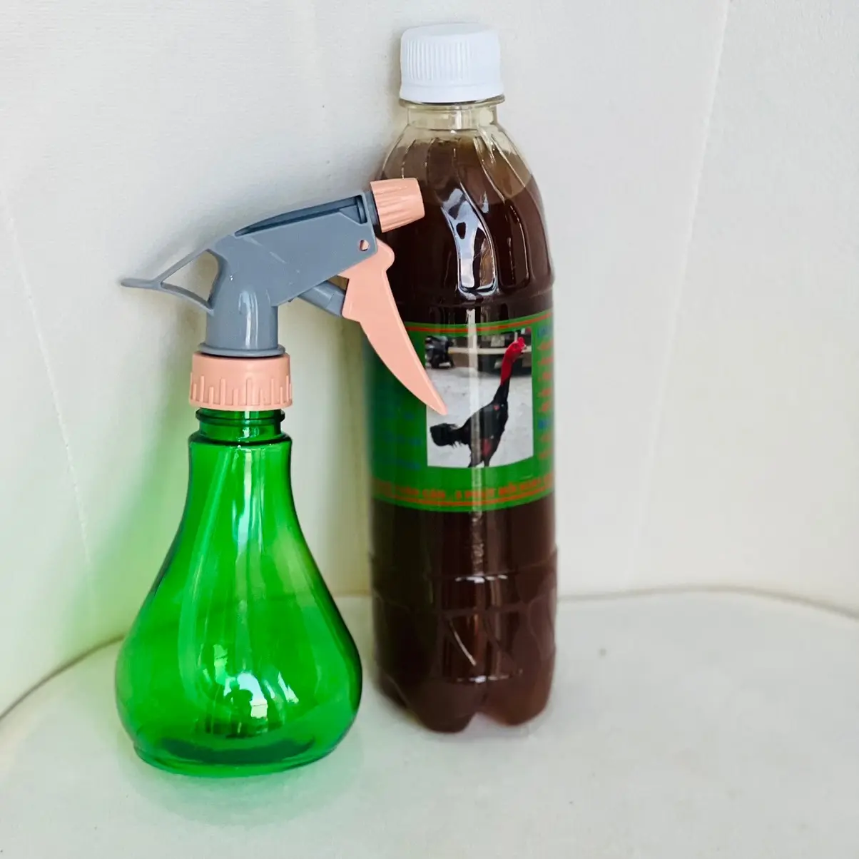 Chai Om Bình Xịt giúp gà dày đỏ săn chắc (2 ngày om 1 lần)