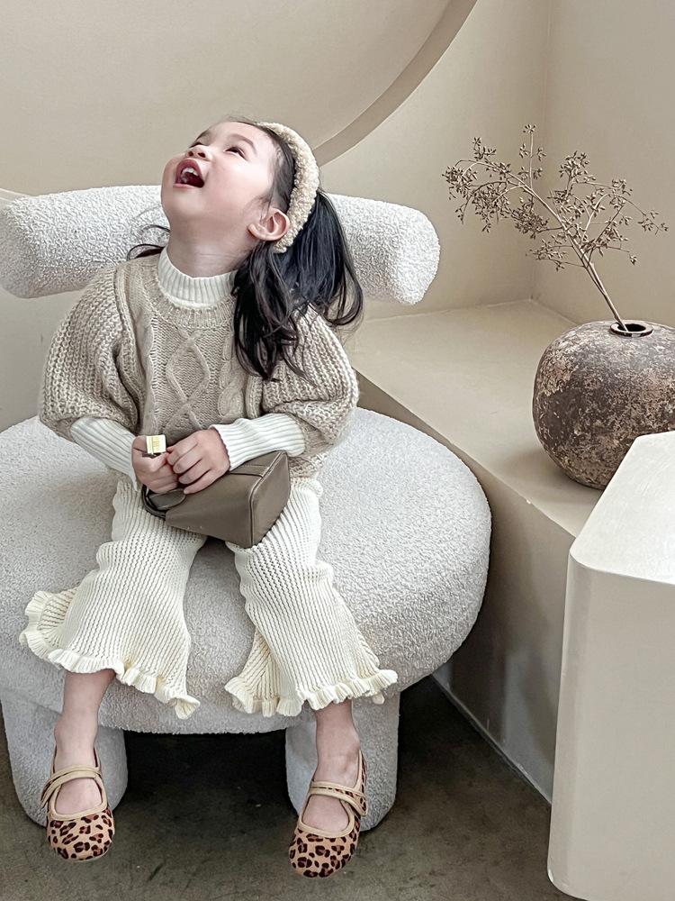 Product Introduction of Autumn Winter Style European and American Mini Children's Girls' Handheld Tote Basket Crossbody Small Bag Women's Bag outpocket  hobo  bag heart  evangelista  painted  bags 10