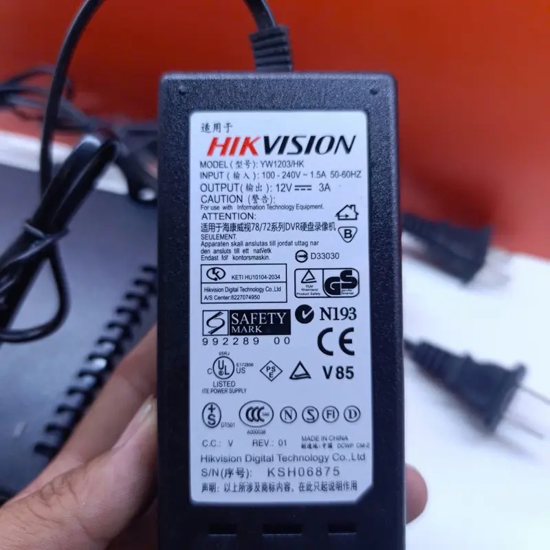 Nguồn đầu ghi Hikvision 4 chân 12V3A (4 pin) 1
