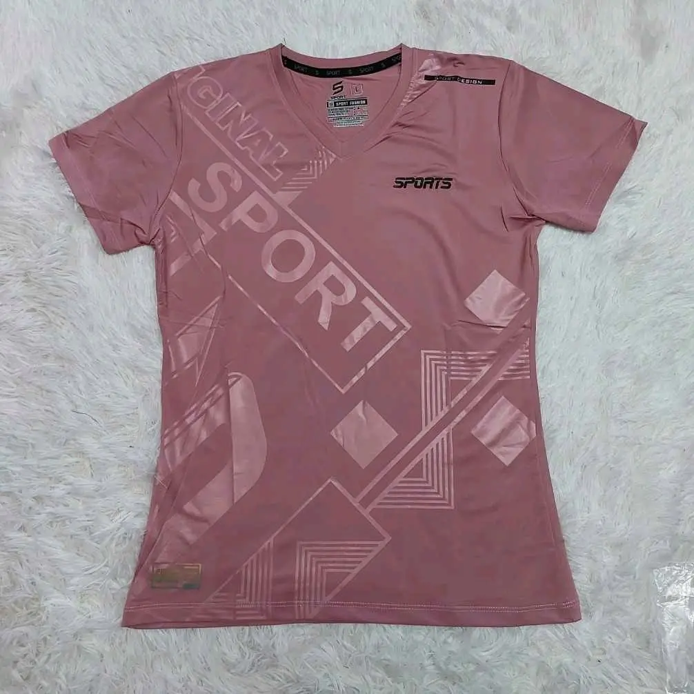รุ่นใหม่มาแล้วเสื้อผู้หญิงคอวี พิมลายใสเดินทางใส่เทียวออ กกำลังกายใส่สบายไม่ร้อน งานตรงปก งานgrade A พร้อมส่ง