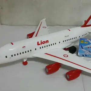 Mainan Pesawat Terbang jumbo Sriwijaya / lion air / Garuda Kado Plastik