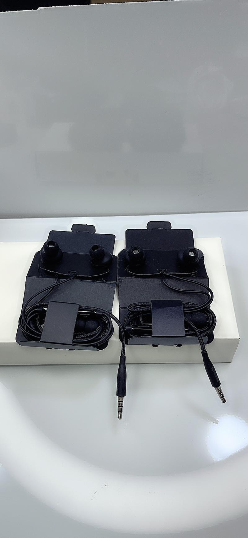 Product Introduction of Combo 2 Tai nghe nhét tai AKkGG cho SS dùng cho :S8 S9 S10 S20 S21 S22 Note 8 Note 9 Note 10 Note 20 jack 3.5 14