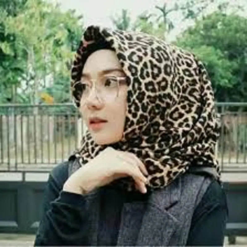 HIJAB SEGIEMPAT LEOPARD Empat Jilbab Macan 3