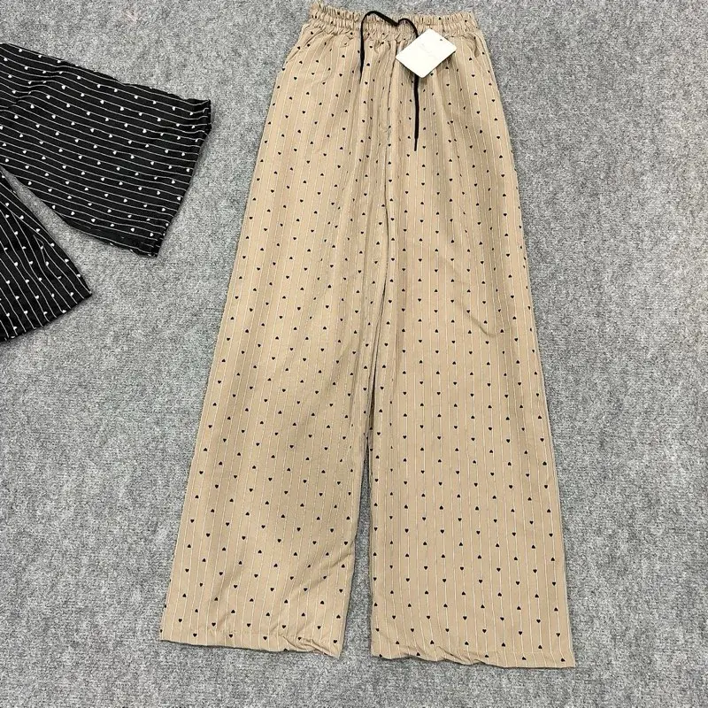 Quần dài ống rộng kaki lụa in tim nhỏ phối sọc lưng chun mát mẻ unisex nam nữ 6