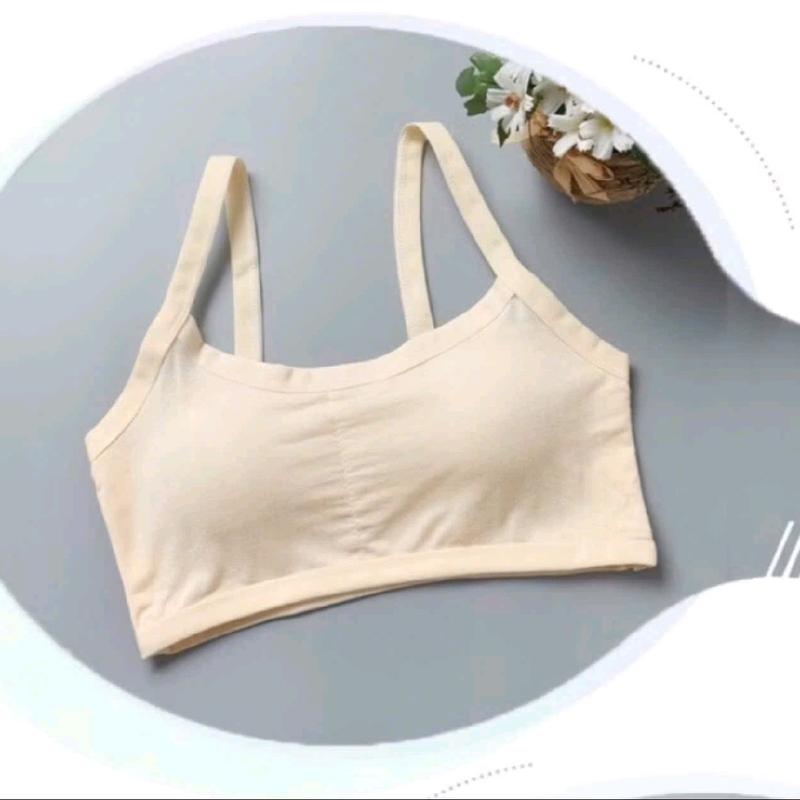 áo bra 3 dây có mút đệm ngực mỏng .có thể tháo ra được combo 3 cái 1