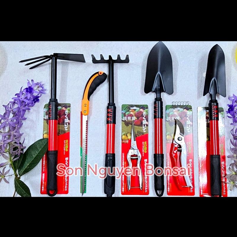 Bộ Dụng Cụ Làm Vườn Cao Cấp Bao Gồm : Cào , Quốc ,Xẻng , Cưa, Kìm , Kéo 7 Món.