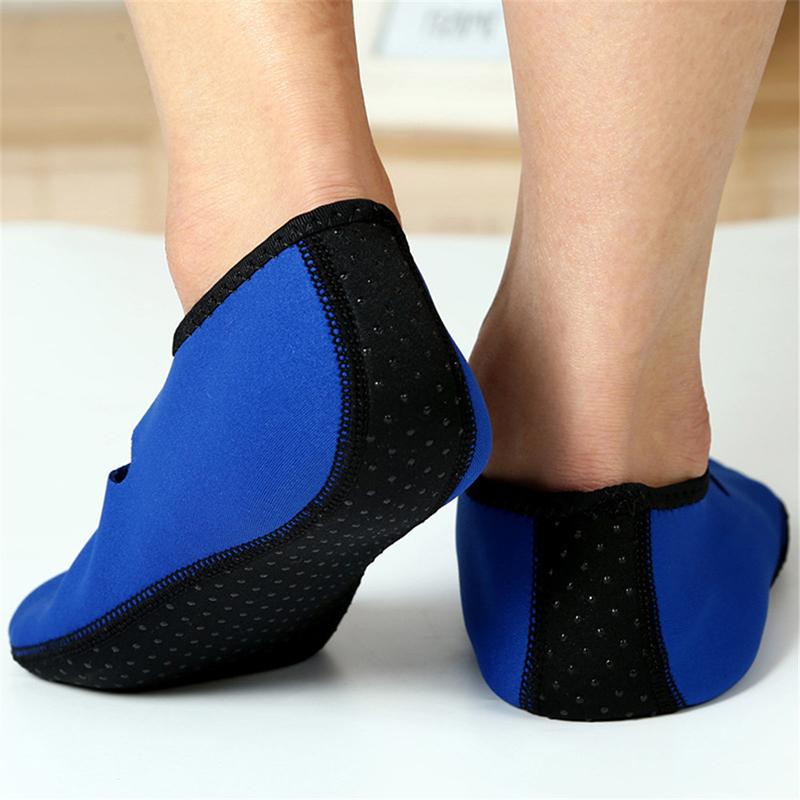 Product Introduction of Diving socks female male beach swimming water sports socks surfing diving snorkeling 31