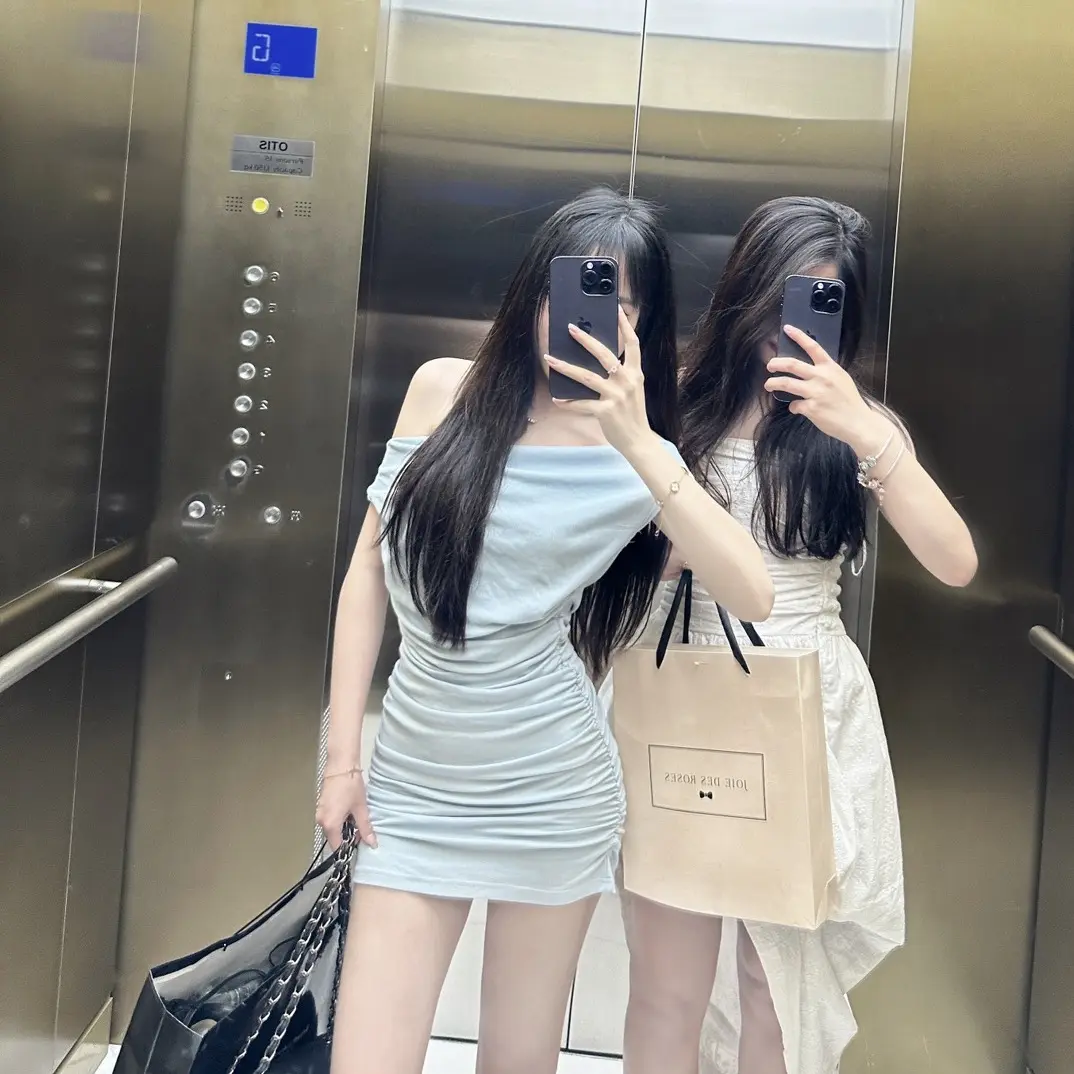 Váy body trễ vai màu cam thường