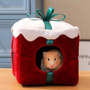 Cute Gift Box Design Pet House, Soft & Comfortable Pet Nest, Pet Supplies for Small Animals, Small Pet Hideaway House, Pet Supplies, Christmas Gift