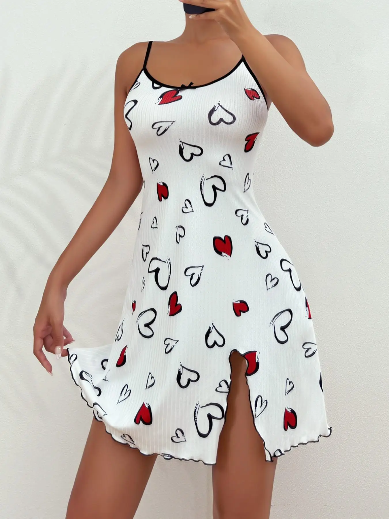 Women's Heart Print Bow Decor Cami Nightdress, Contrast Binding Sleeveless Sleep Dress, Casual Comfy Pyjama Dress for All Seasons