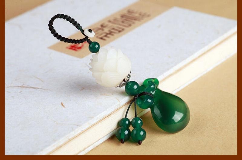 Product Introduction of Mặt Dây Chuyền Chìa Khóa Ô Tô, Thiết Kế Hoa Sen Bồ Đề, Làm Bằng Chalcedony, Quà Tặng Sáng Tạo, Móc Chìa Khóa, Thích Hợp Cho Nam Và Nữ, Thời Trang, Đồ Trang Trí Túi Cao Cấp Móc Chìa Khoá Móc Khoá 11