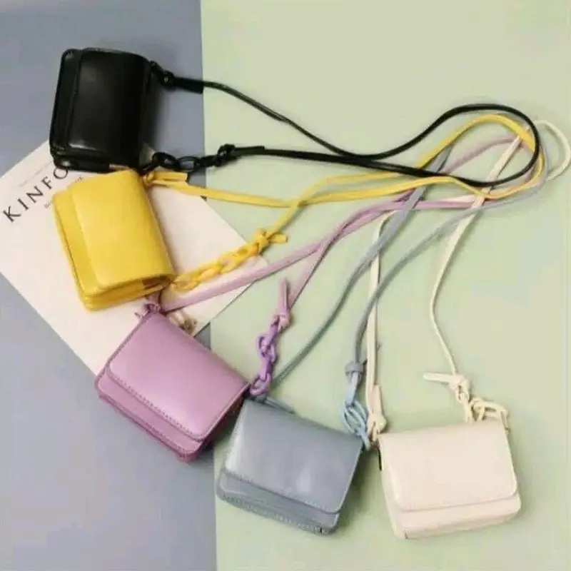 Tas Selempang Mini Wanita Rantai Polos 0