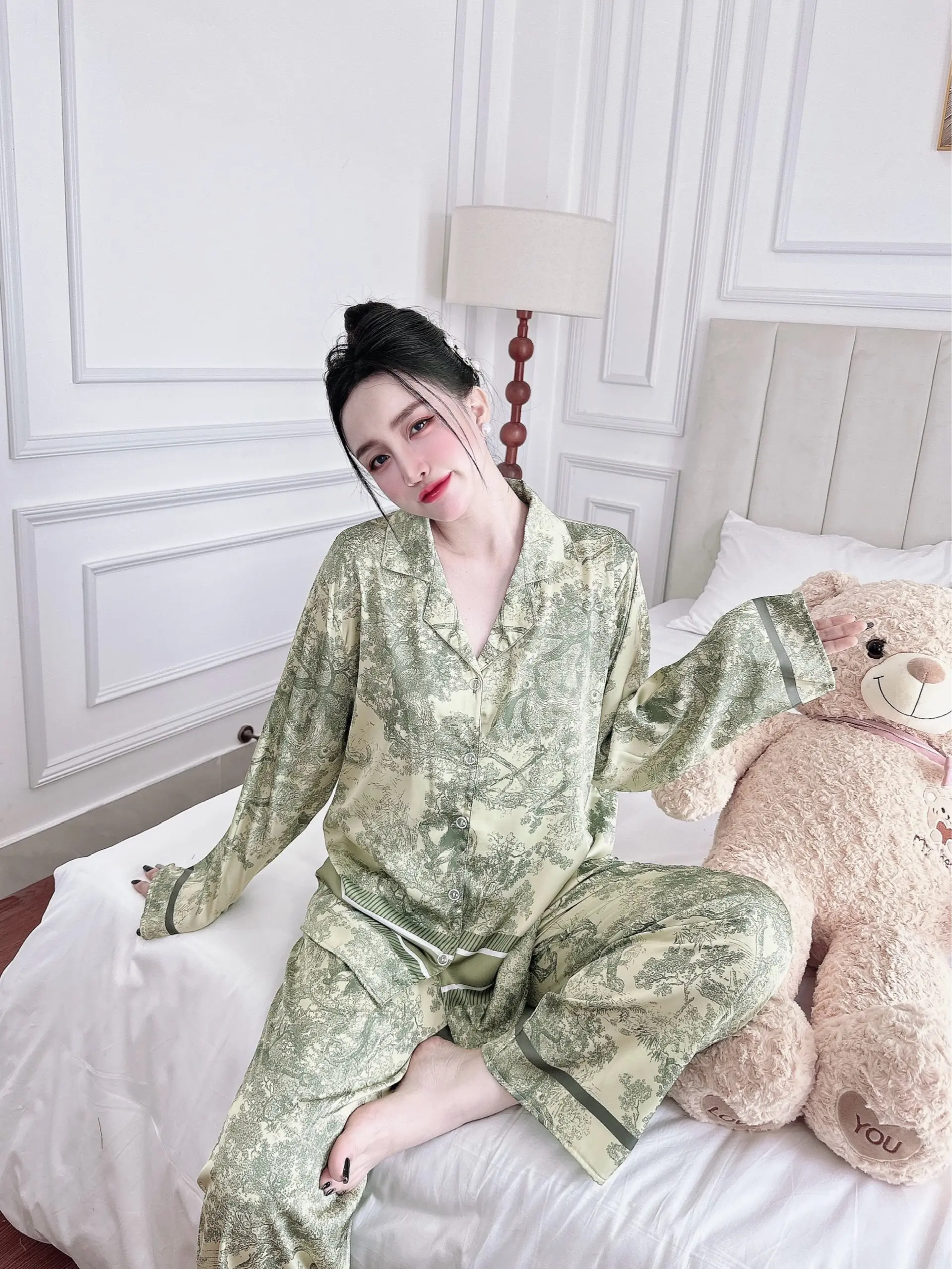 Đồ Bộ Pijama Dành Cho Nữ, Lụa Latin Mịn, Tay Dài Quần Dài (Dài Tay), In Loang Màu Xanh Cốm ,[Size 45kg-60kg, 61kg-75kg] Bigsize