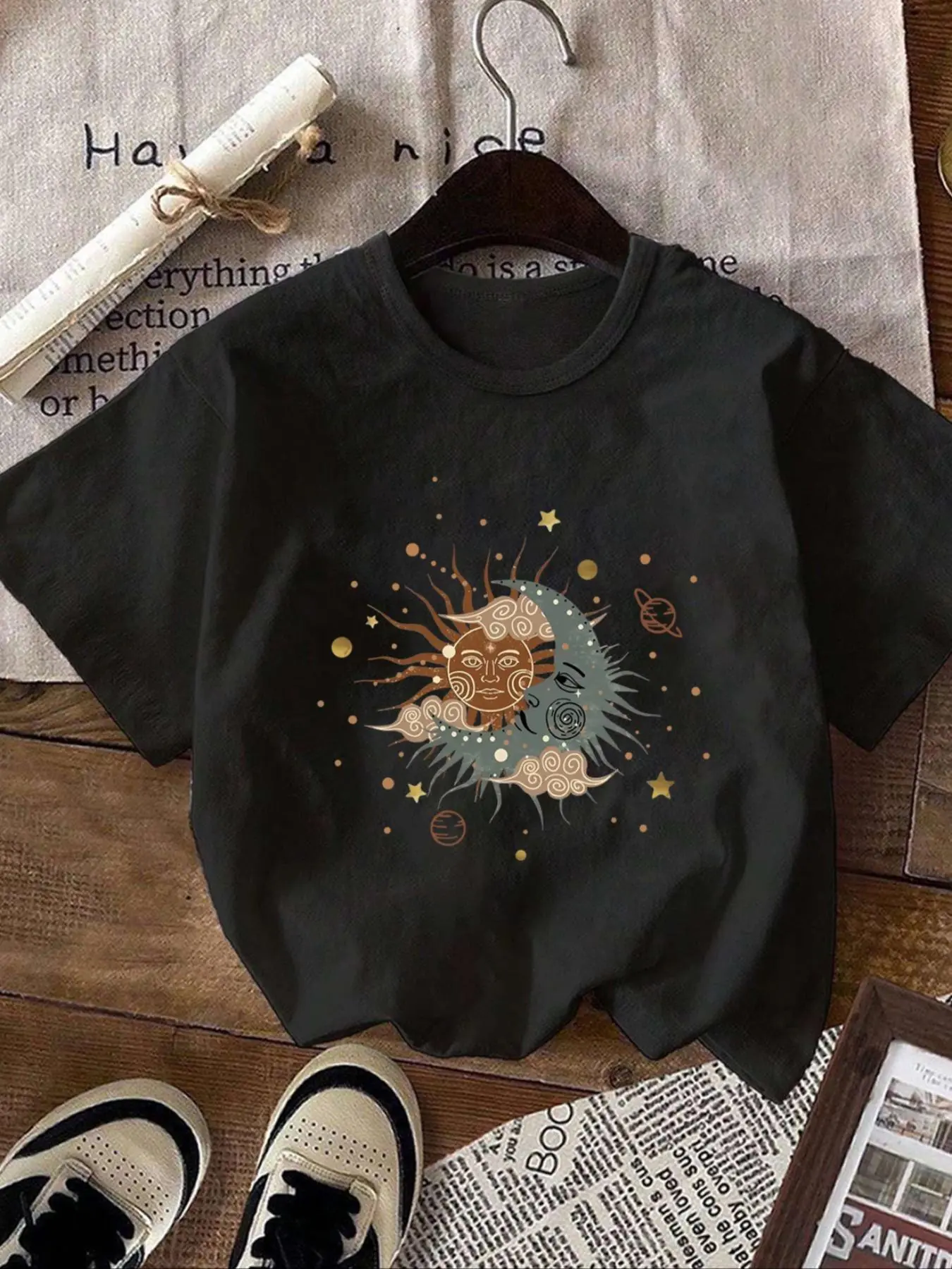 Women's Cartoon Sun & Moon Print Drop Shoulder Crop Tee, Casual Half Sleeve Round Neck T-Shirt for Summer, Women's Top for Daily Wear