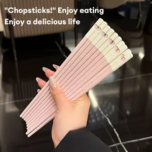 [Kaleidoscopey]Sumpit Hati Lucu Rumah Sumpit Plastik Nyaman Antibakteri Sumpit Makan Hotel