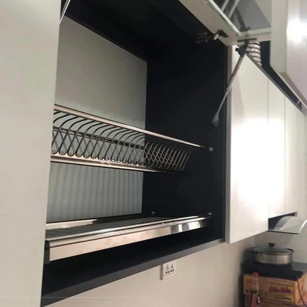 Gía bát đĩa cố định dạng V lắp tủ trên fulco inox 304 có khay hứng nước - Inox Kitchen Lắp Ráp.Hỗ trợ ship
