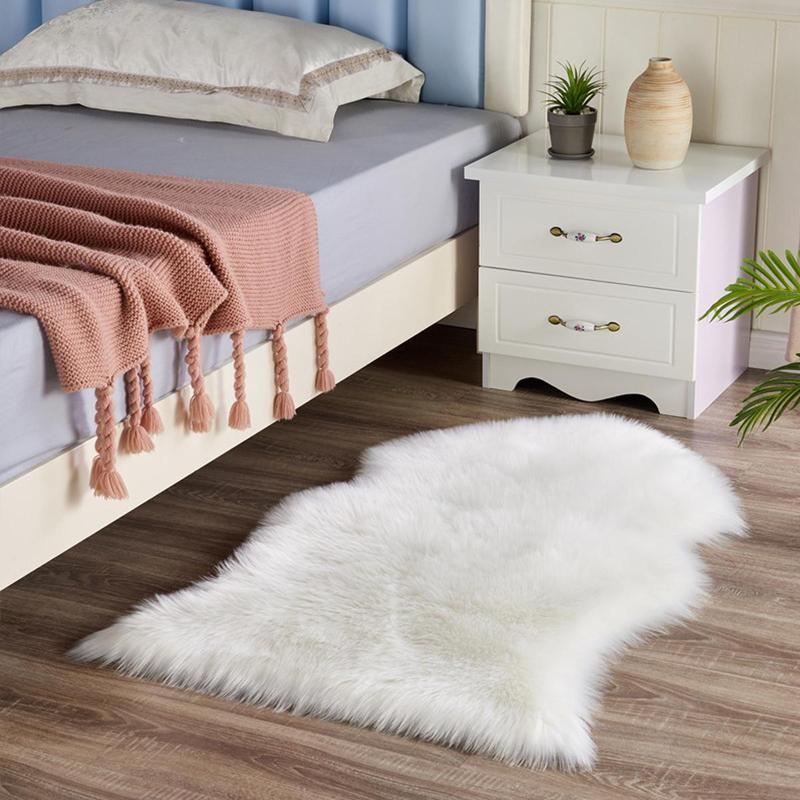 Solid Color Soft Fuzzy Rug, 1 Count Irregular Non-slip Floor Carpet, Faux Fur Cozy & Comfortable Mat For Home Living Room Bedroom Decor 1