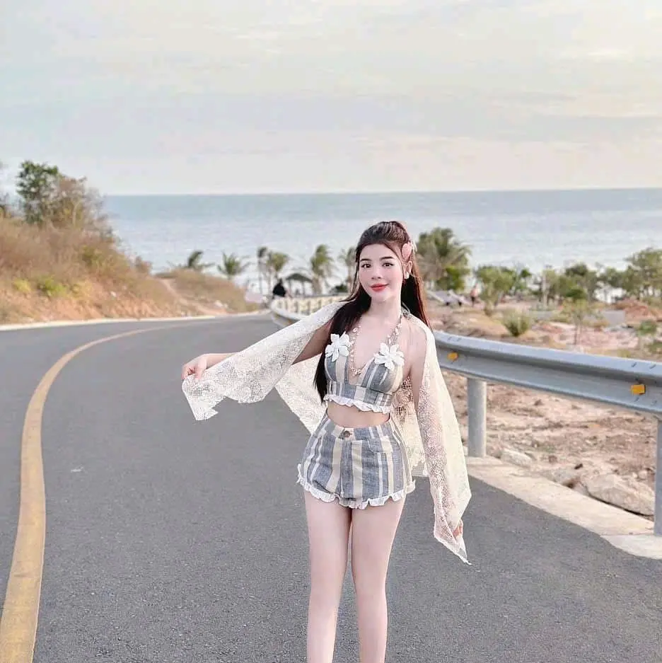 Sét đi biển 3 trong 1, sét bikini đi biển 3 món vải kaki kèm khăn ren ds25 kèm hình thật
