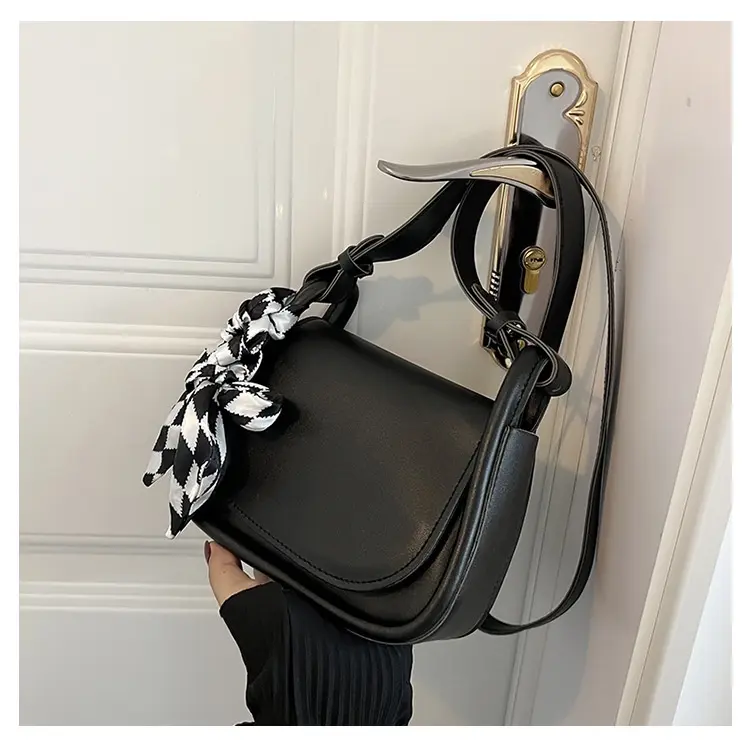 Tas Lulu Syal Selempang Wanita Slingbag
