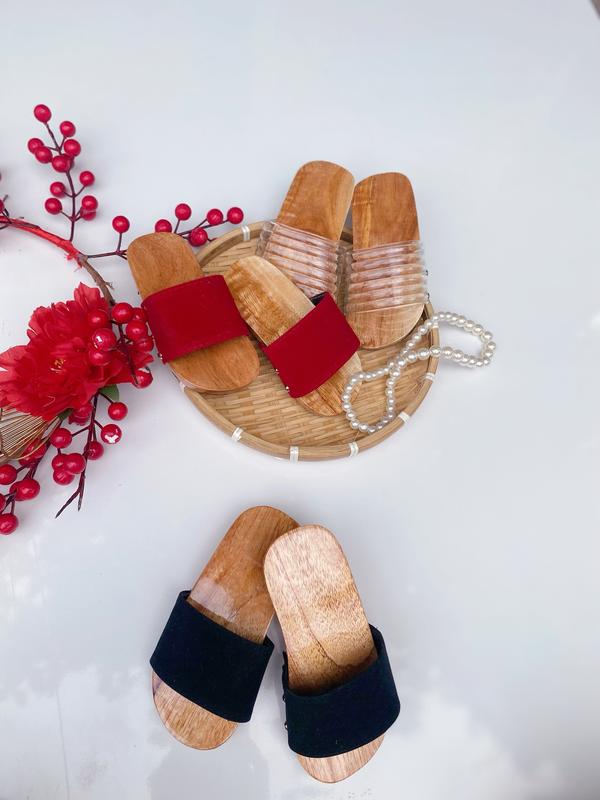 Guốc mộc cho bé trai và bé gái, guốc mộc mặc áo bà ba, guốc quai ngang vải Nhung êm chân Sandal Cao Su Voi