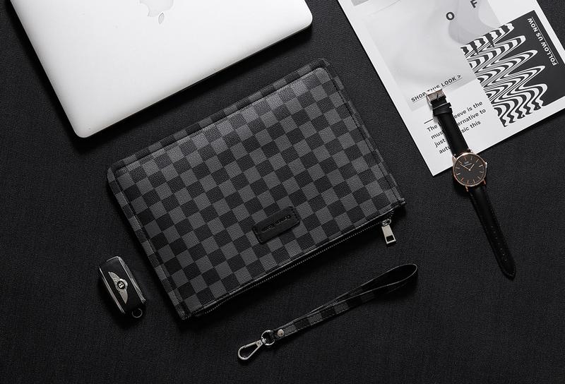 Product Introduction of New Men's Personalized Clutch Chessboard Grid Contrast Color and Versatile Trendy Clutch Large Capacity Mobile Phone Bag Wholesale 9