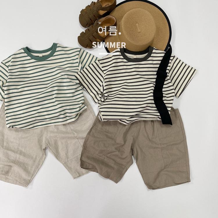 Product Introduction of Áo Thun Trẻ Em, Ngầu Và Thoáng Khí, Sọc, Phong Cách Hàn Quốc, ngắn Tay, Thích Hợp Cho Mùa Hè, Hàng Mới Về, Dành Cho Bé Trai Và Bé Gái, Dệt Kim, Thường Ngày, Sọc, Làm Bằng Bông, Thời Trang, Thanh Lịch Và Dễ Phối Đồ 8