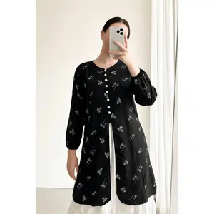 Atasan SABILA SLIT TUNIK Katun Motif Fit to L Bahan Katun Ukuran Fit To L Lingkar Dada 92cm Panjang Baju 88cm Panjang Lengan 54cm Ready Stock