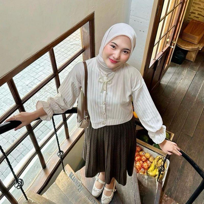 Cardigan Hornet Puffy Knit Korean Style Outer Button Kancing Vintage Wanita Atasan Casual Knitwear 0