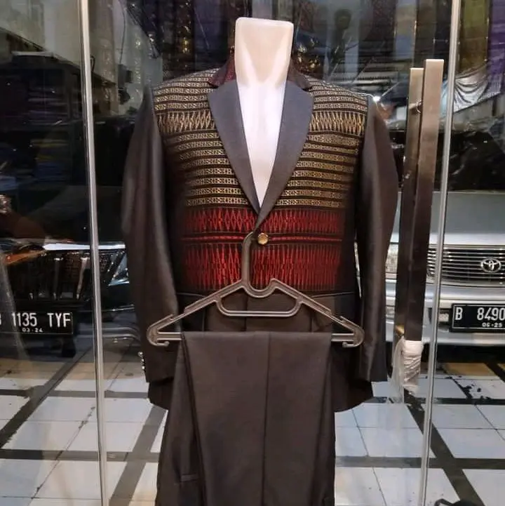 JASKET BATIK ULOS 2