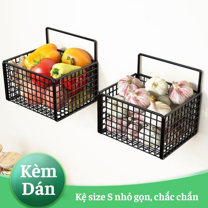 Kệ Để Đồ Gia Vị Nhà Bếp, Giỏ Giá Đựng Hành Tỏi Đồ Khô Bằng Size S Thép Sơn Tĩnh Điện Kèm Miếng Dán