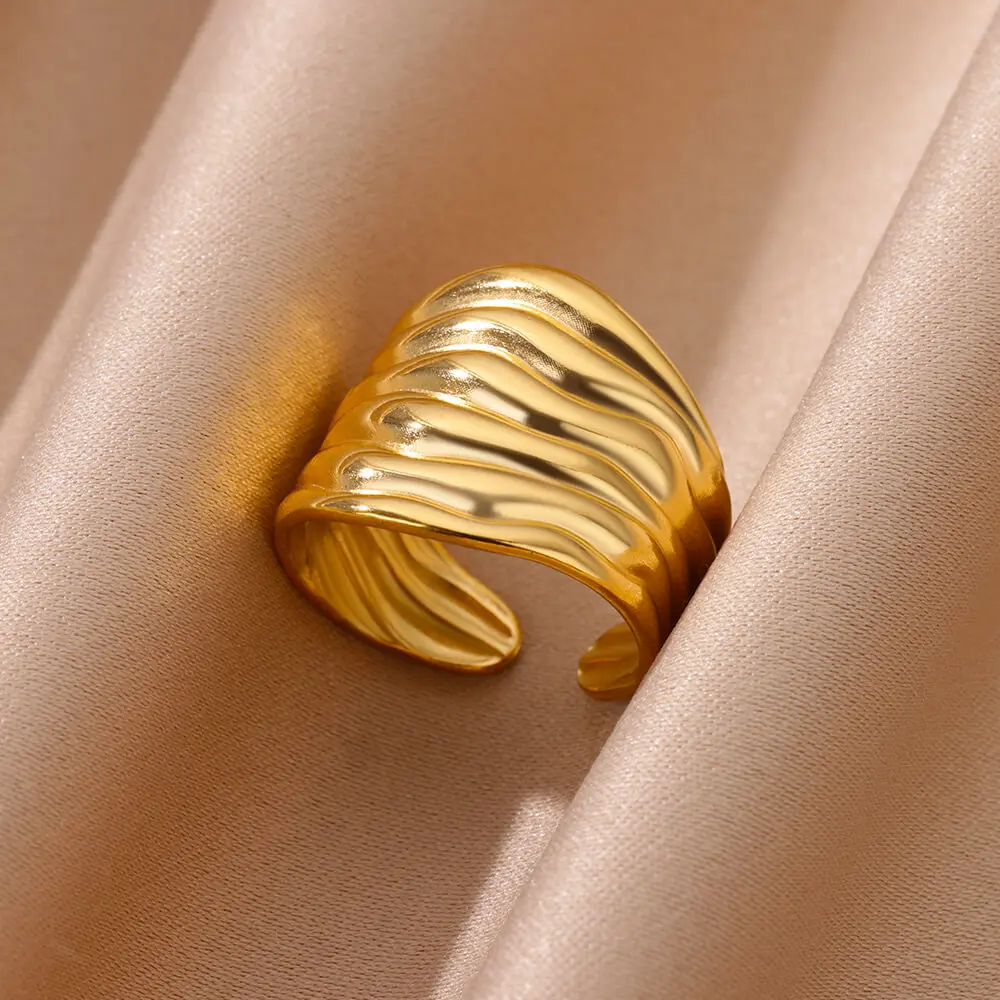 Stainless Steel Wave Opening Rings For Women Gold color Adjustable Rings Females Fashion Wedding Party Finger Jewelry 2024