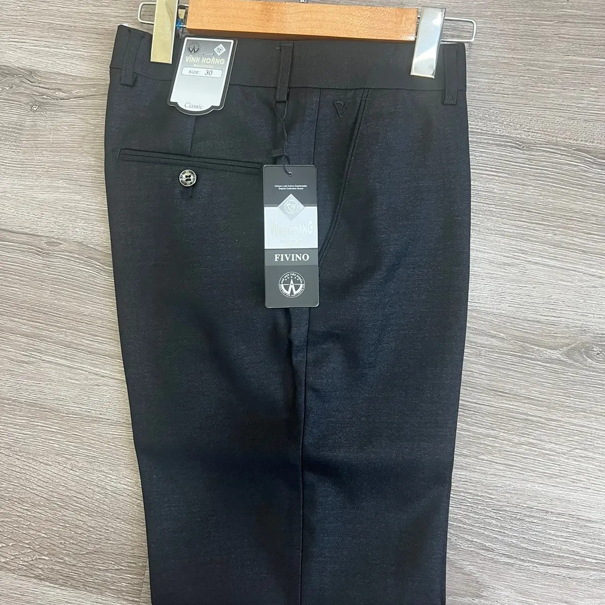 Quần tây Fivino dáng xuông vải cháy Menswear Pants