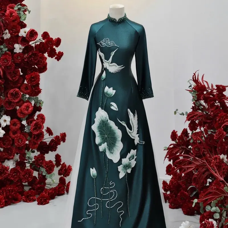 Áo dài mẹ phối thêu hoa, MAY-QUEEN