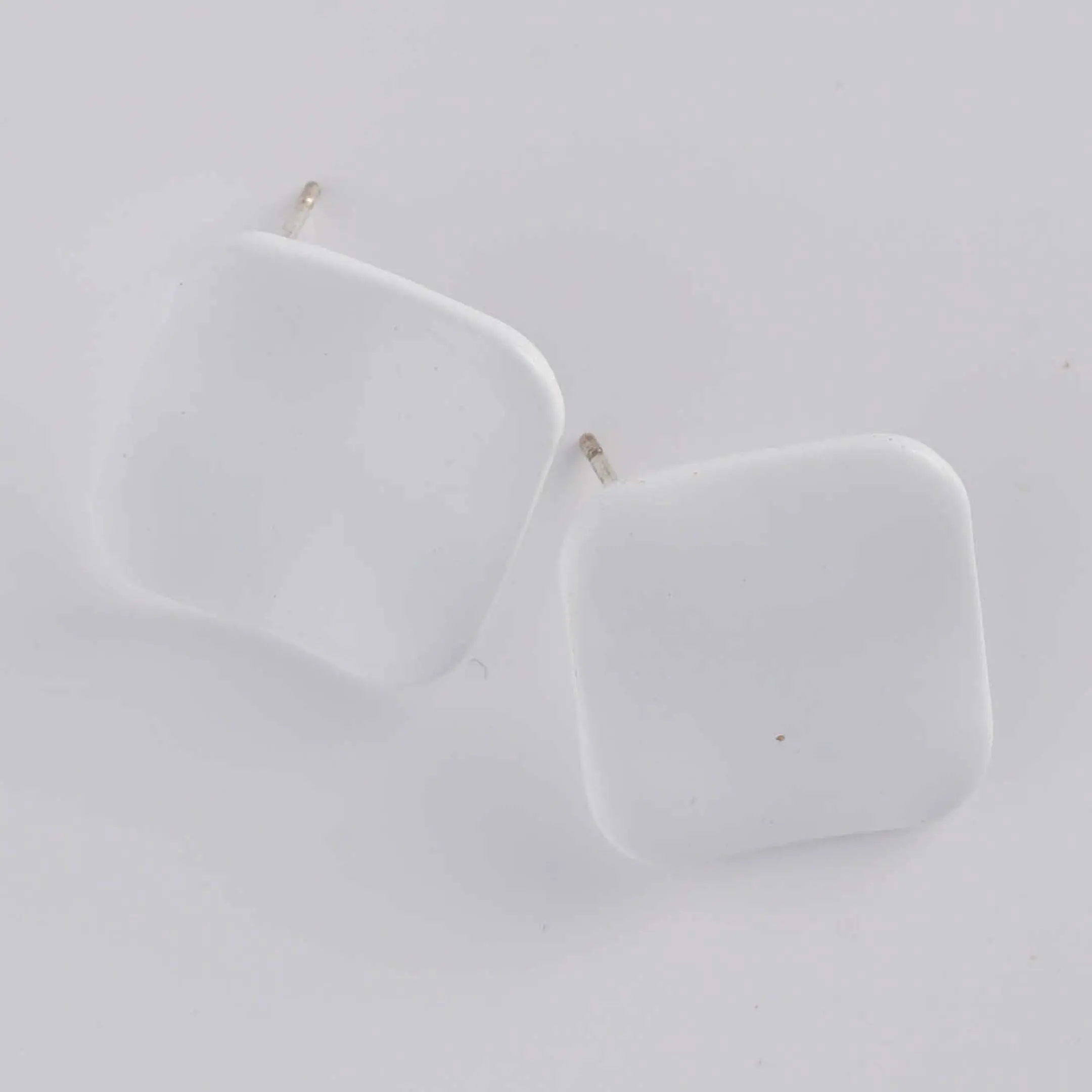 Kaulanada Earrings Anting Stud Wanita White Square - Sterling Silver Posts