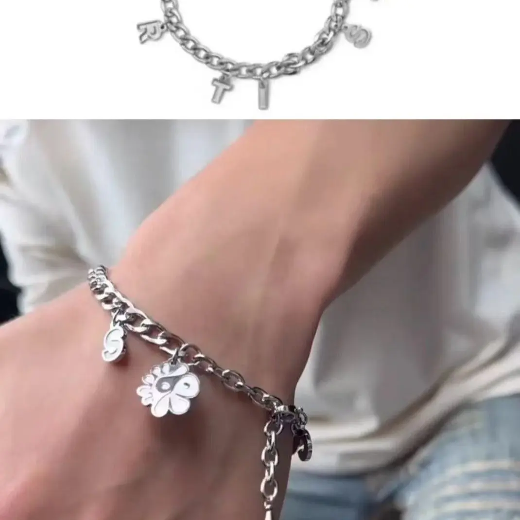 CORTIS Fashion Bracelet - Versatile and Minimalist Design by