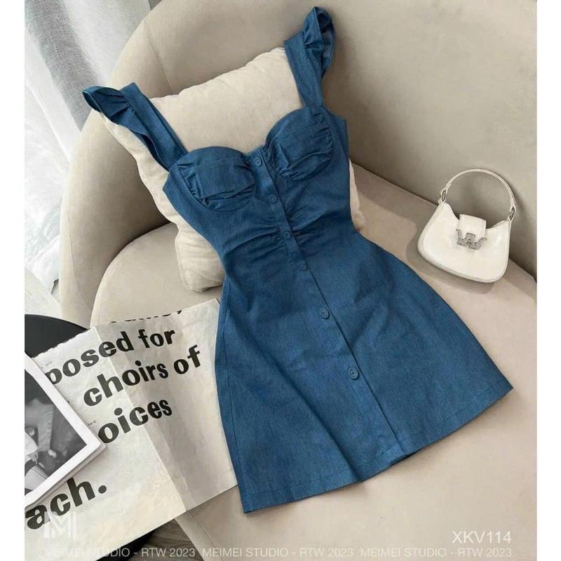 Đầm dự tiệc 2 dây thời trang nữ sang chảnh chất liệu jean cổ dây tay xẻ đính cúc dọc ngực dáng váy dài chữ A mini