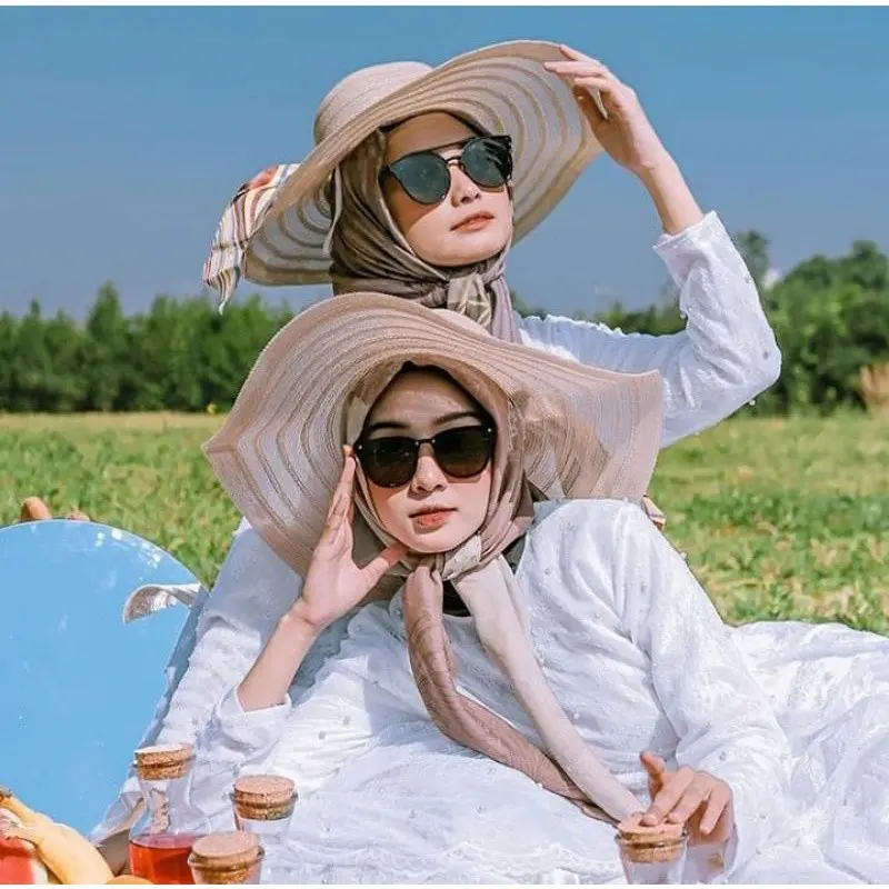 Floppy hat Wanita Daun Lebar Topi Pantai Wanita